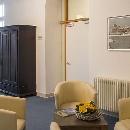 Apartment Hotel Констанц Екстериор снимка