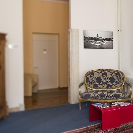 Apartment Hotel Констанц Екстериор снимка