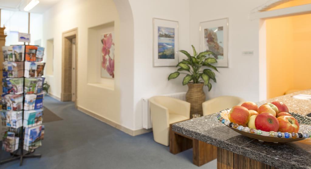 Apartment Hotel Констанц Екстериор снимка