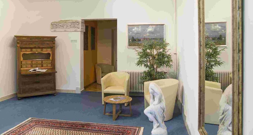 Apartment Hotel Констанц Екстериор снимка