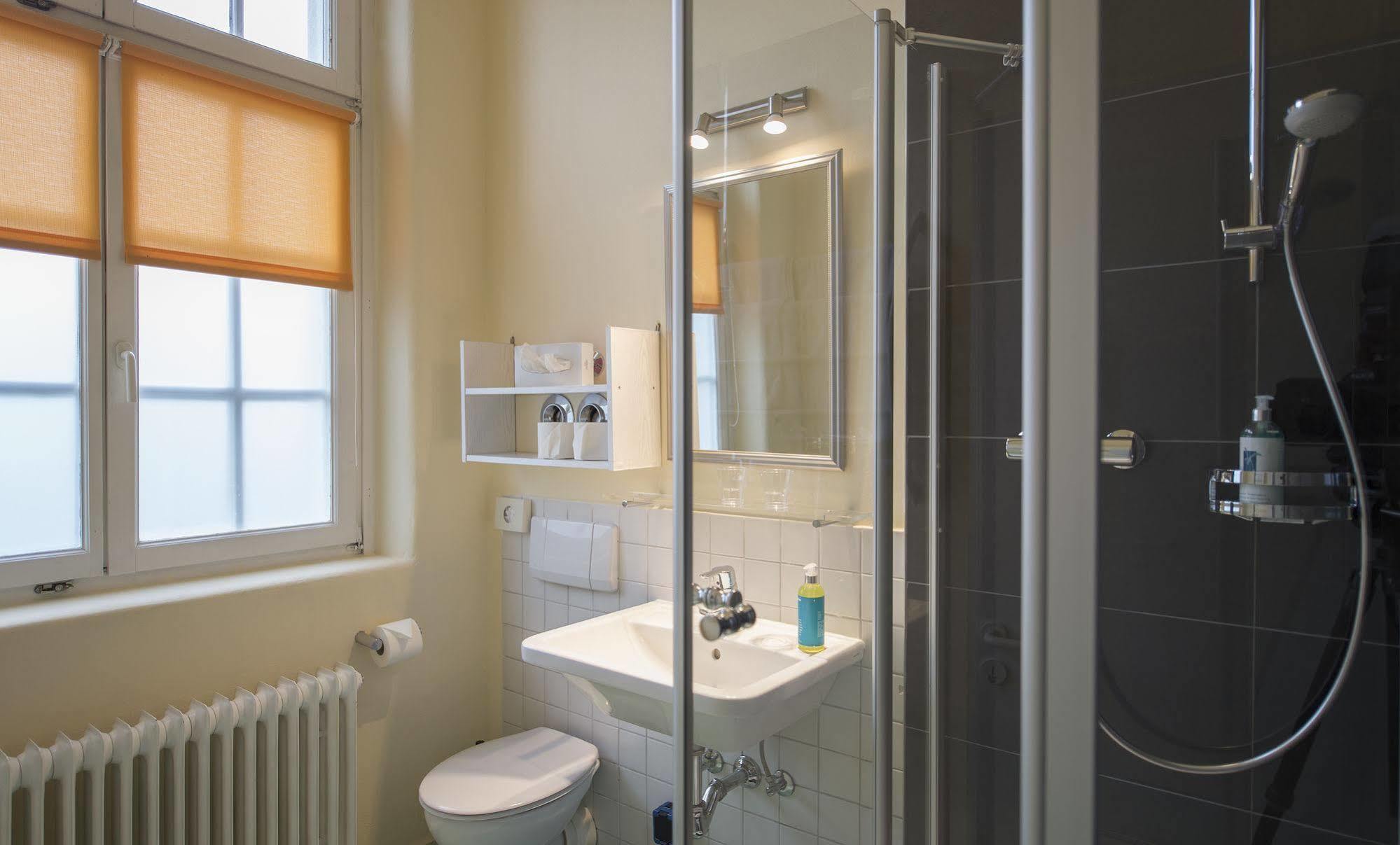 Apartment Hotel Констанц Екстериор снимка