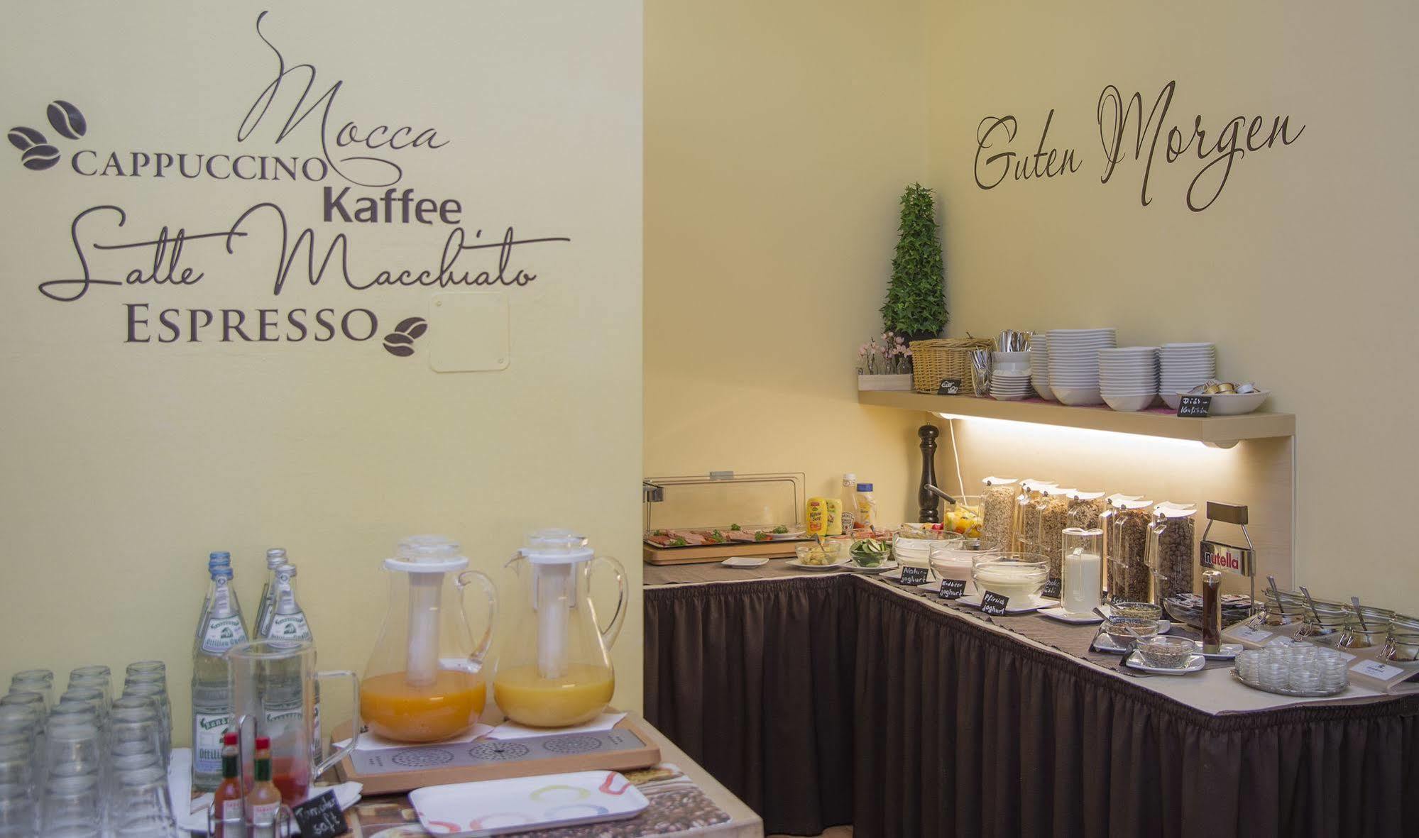 Apartment Hotel Констанц Екстериор снимка